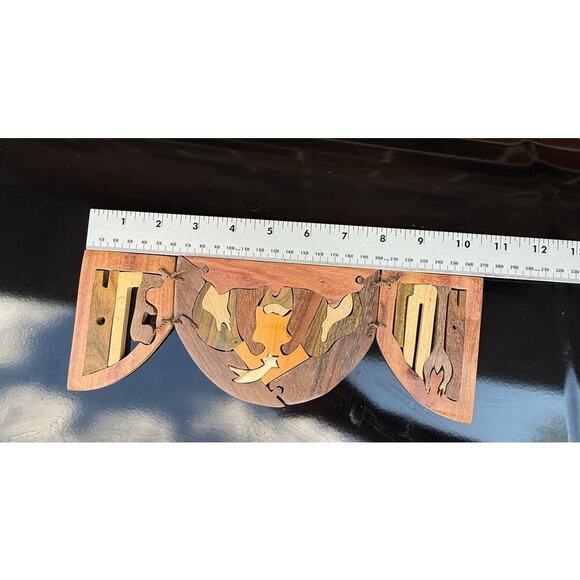 Wooden Nativity Sign with "Aleluyah" Inlay - Picture 5 of 5